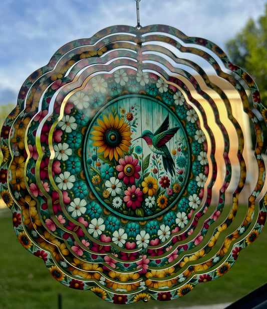 Hummingbird on Wood Wind Spinner – 8in